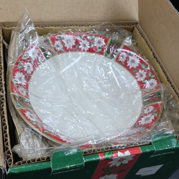 Charlton Hall Japan Classic Traditions Christmas Soup Bowls Set of 4 Japan 7 3/4 - Picture 5 of 5